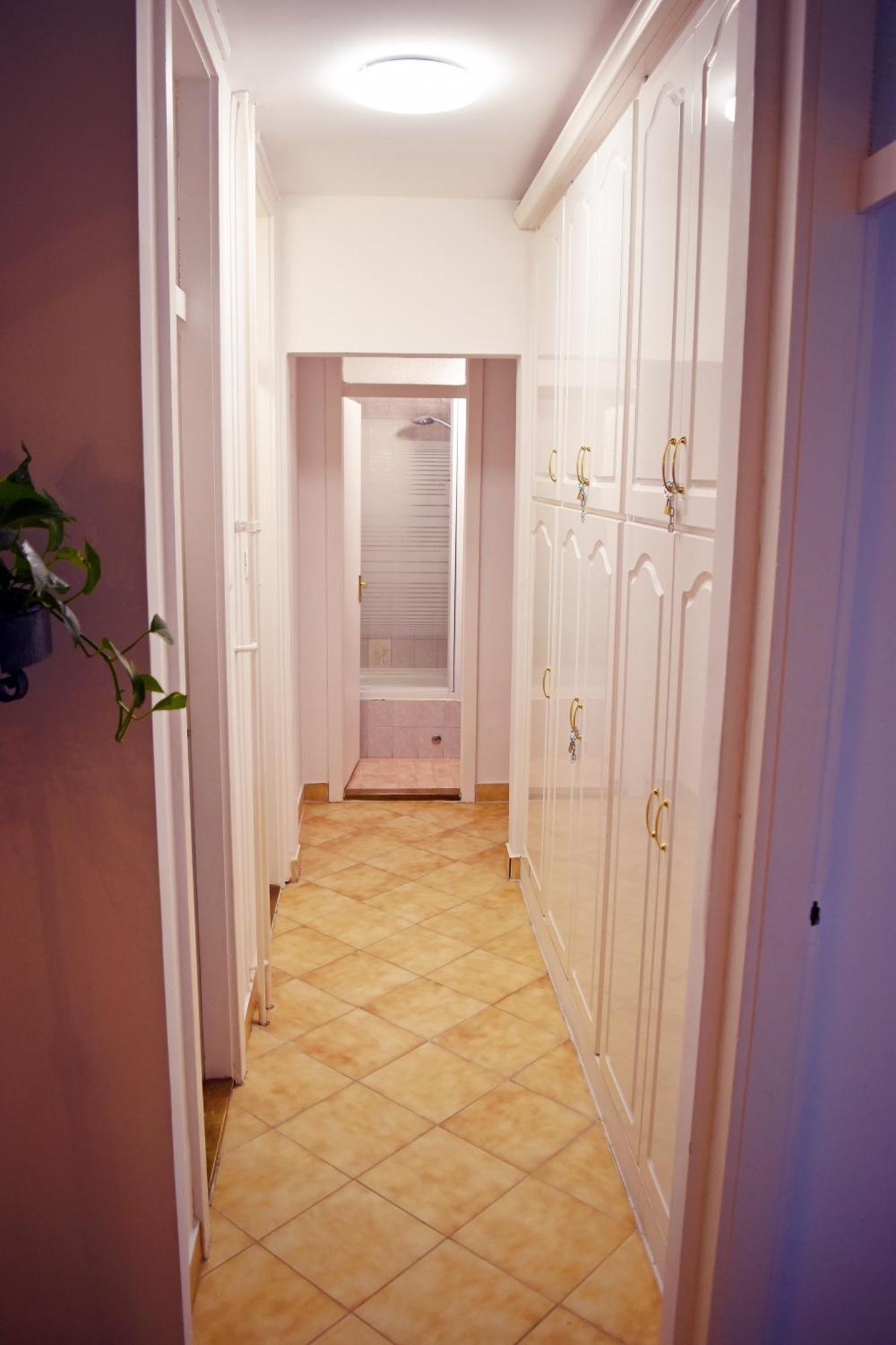 Belvarosi Classic Apartman 85 Square Meters 松博特海伊 外观 照片