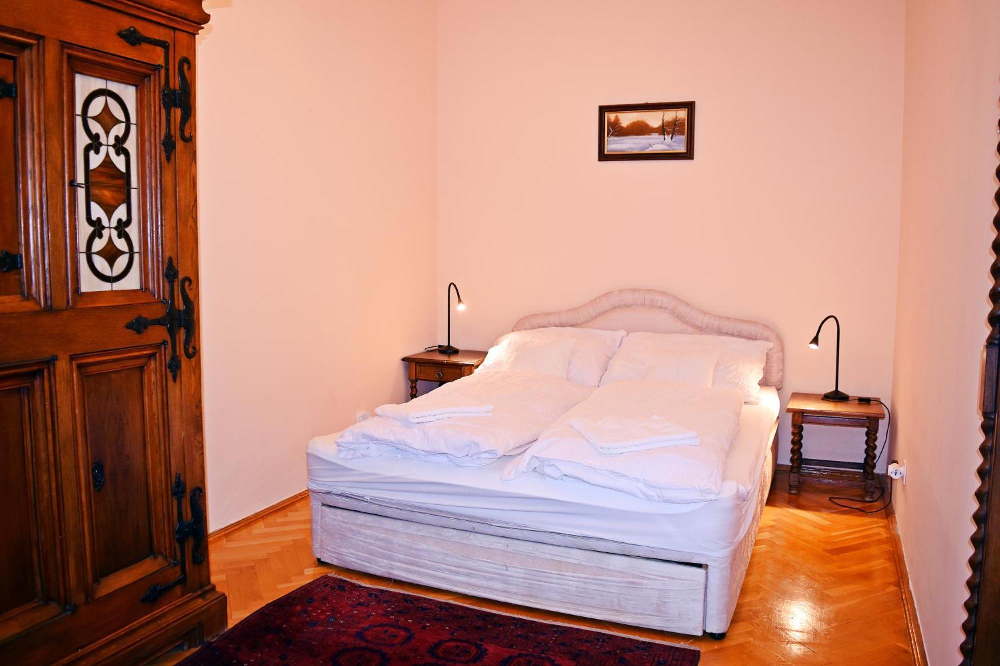 Belvarosi Classic Apartman 85 Square Meters 松博特海伊 外观 照片