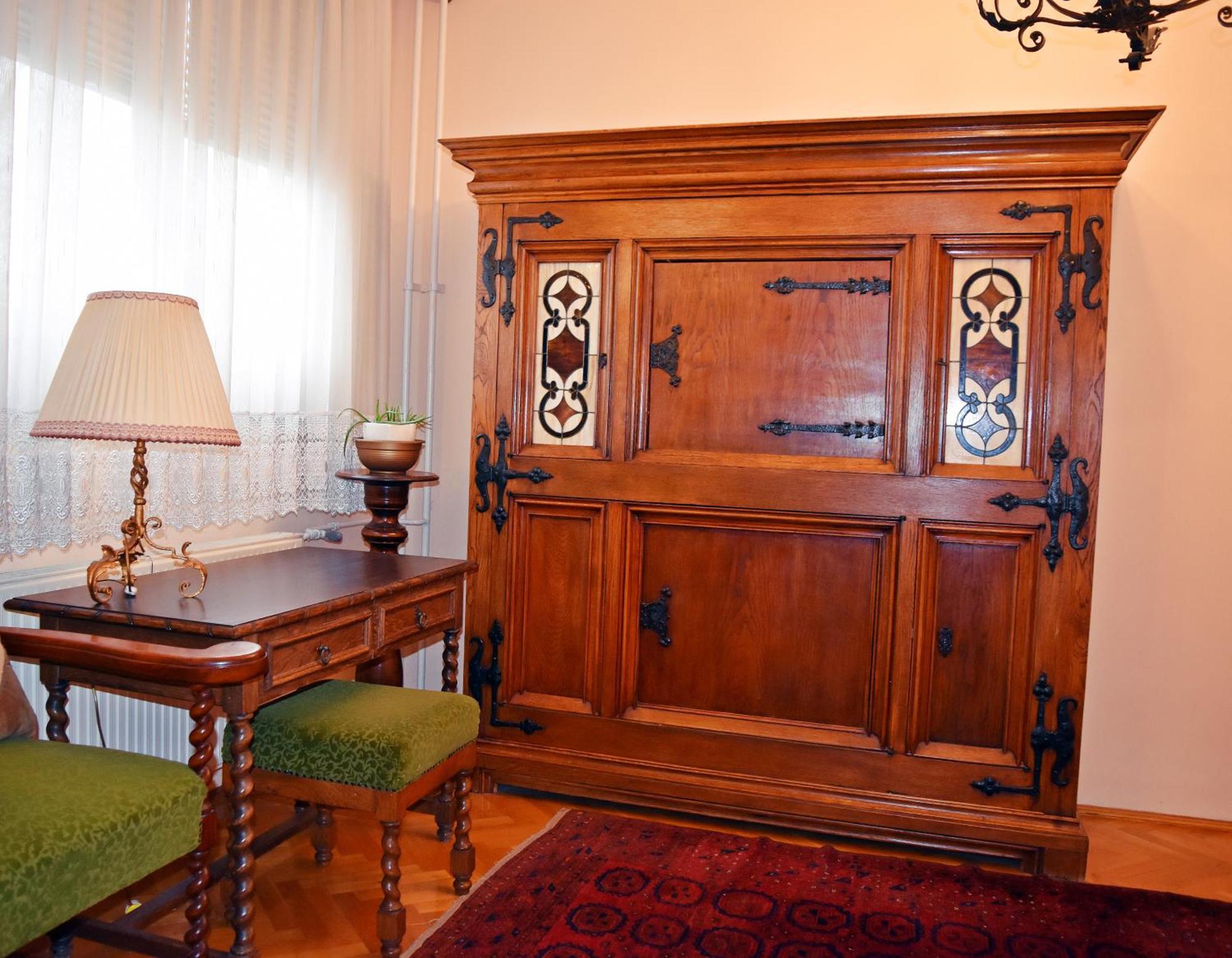 Belvarosi Classic Apartman 85 Square Meters 松博特海伊 外观 照片